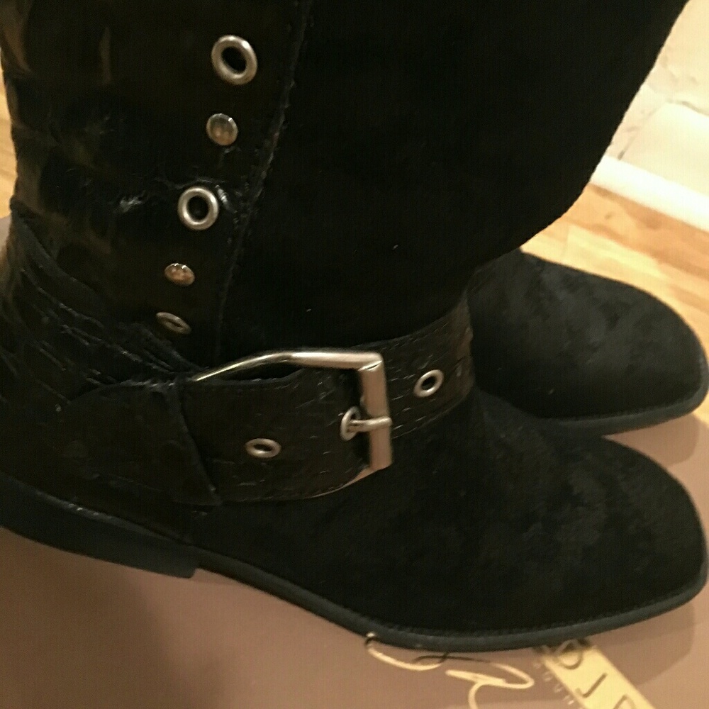 Donald J Pliner Designer Boots - Picture 3 of 6